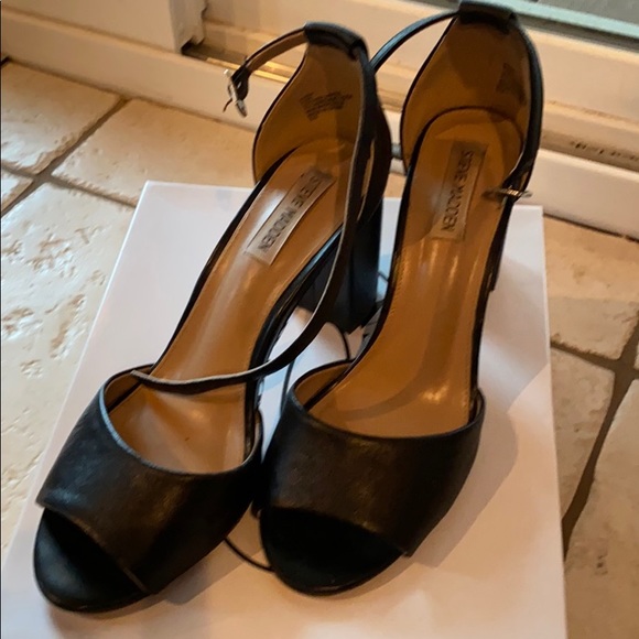Steve Madden heels - Picture 1 of 4